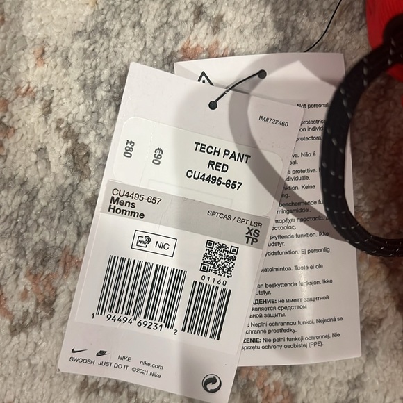 New with tags Nike tech suit - Picture 2 of 4